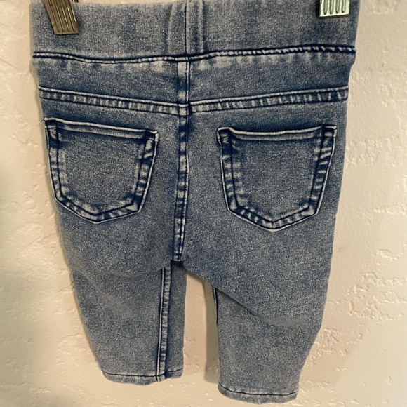 H&M Guns and Roses Set (4-6 Months) - Picture 9 of 9